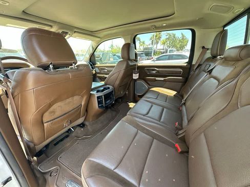 Used 2022 RAM 1500 Limited AWD/4WD image 9