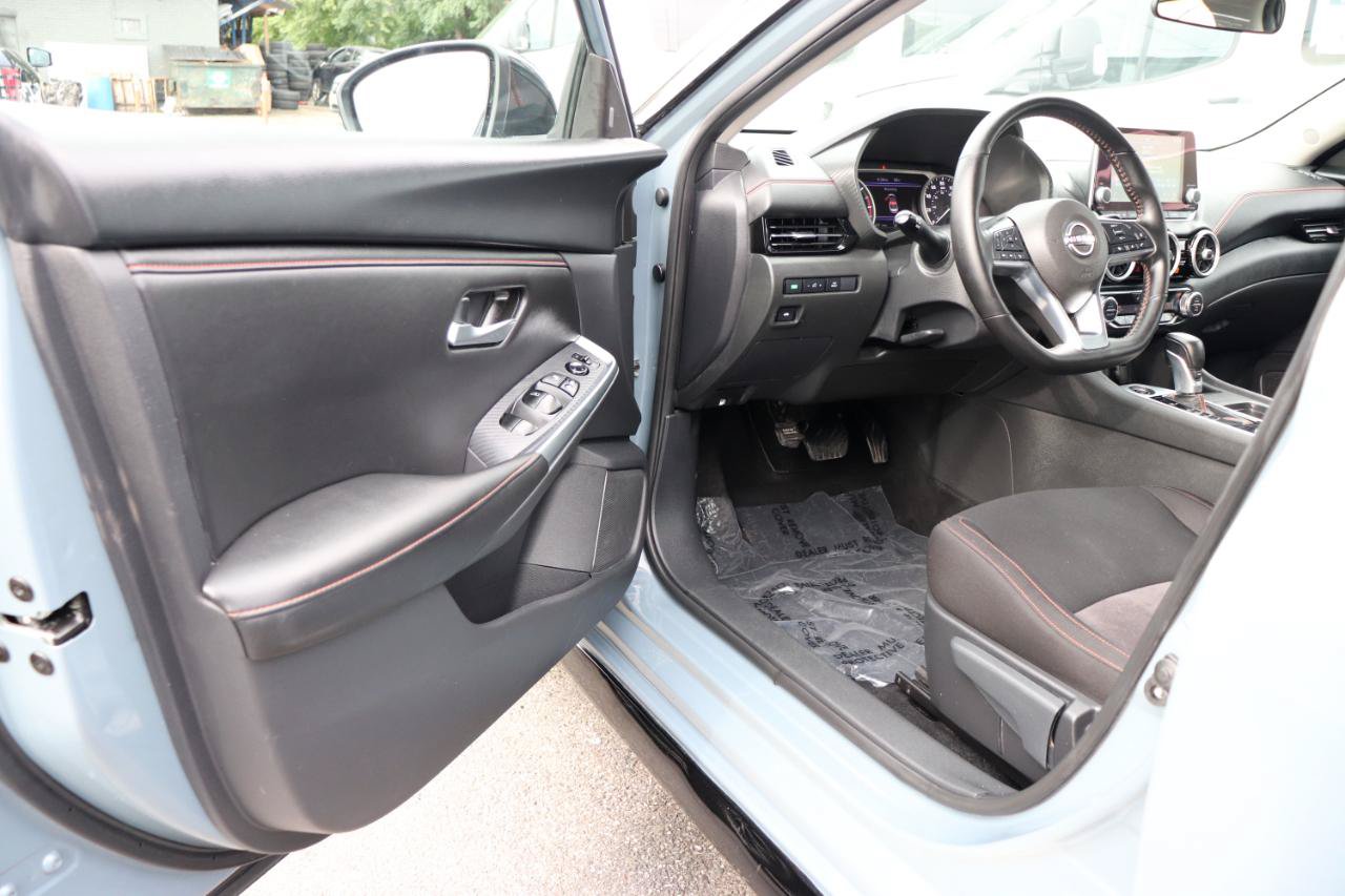 Used 2025 Nissan Sentra SR w/ Midnight Edition FWD image 10