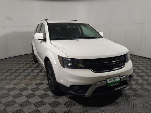 Used 2017 Dodge Journey Crossroad FWD image 14