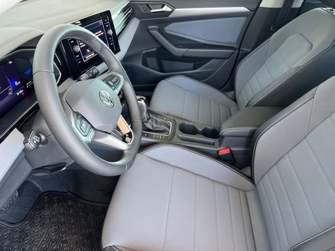 New 2025 Volkswagen Jetta SE image 10