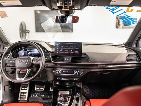 Used 2023 Audi SQ5 Premium Plus w/ Premium Plus Package image 38