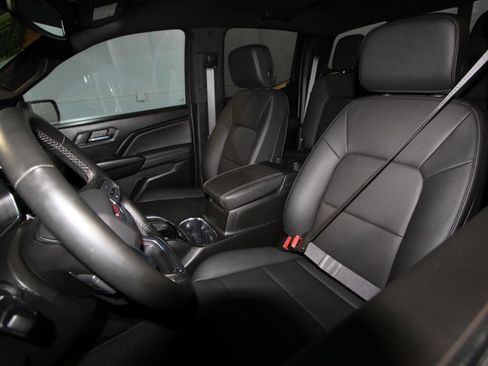 Used 2023 GMC Canyon Elevation w/ Elevation Premium Package RWD image 4