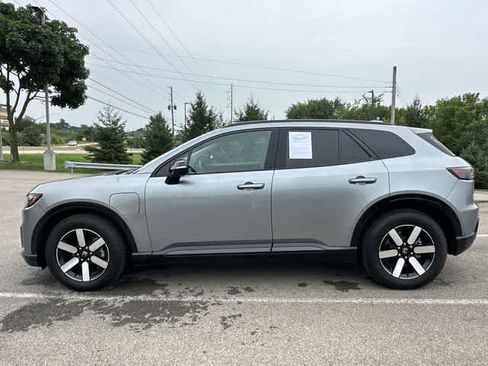 Used 2025 Honda Prologue Touring image 2