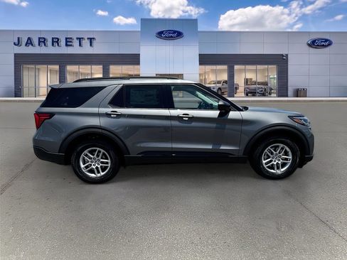 New 2026 Ford Explorer Active w/ Active Comfort Package RWD image 8
