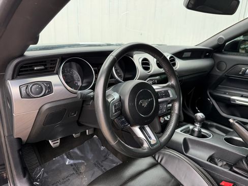 Used 2018 Ford Mustang GT Premium RWD image 17