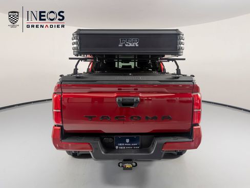 Used 2024 Toyota Tacoma TRD Off-Road w/ TRD Off Road Upgrade Package AWD/4WD image 4