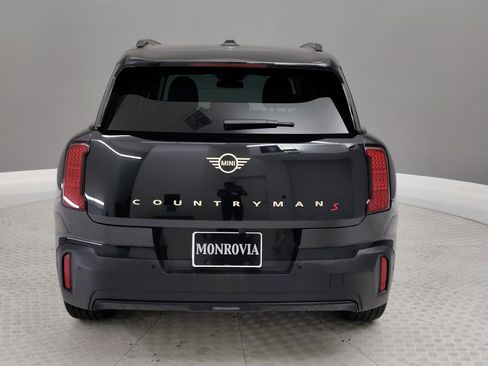 Used 2025 MINI Cooper Countryman S w/ Comfort Package Max image 7
