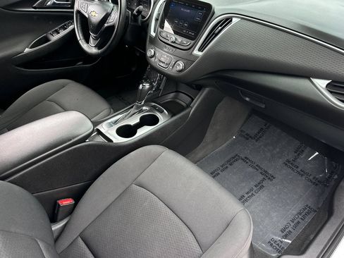 Used 2020 Chevrolet Malibu RS FWD image 18