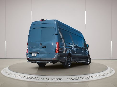 Used 2019 Mercedes-Benz Sprinter 170 image 4