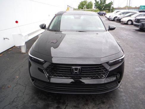 Used 2023 Honda Accord EX image 5