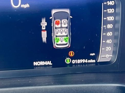 Used 2023 Honda Pilot Elite image 18