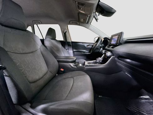 Used 2021 Toyota RAV4 XLE FWD image 29