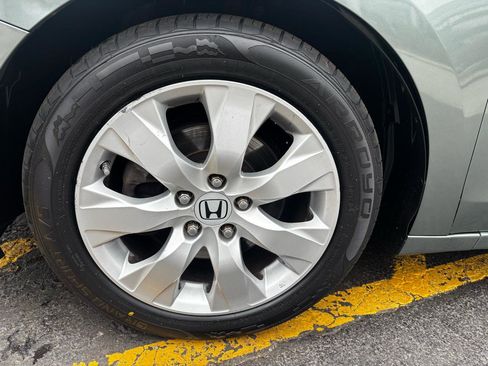Used 2009 Honda Accord EX image 11