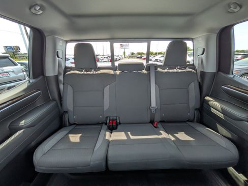 Used 2024 Chevrolet Silverado 1500 LT w/ Convenience Package II AWD/4WD image 21