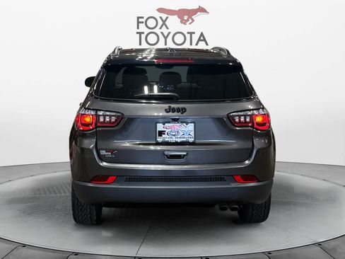 Used 2022 Jeep Compass Latitude FWD image 5