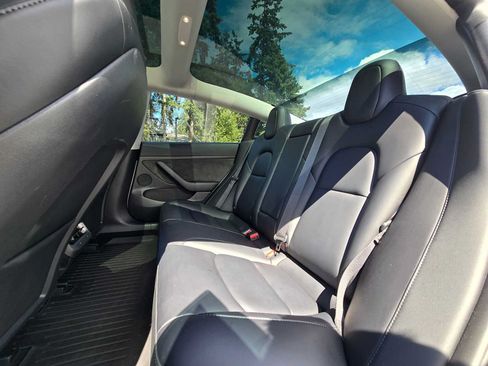 Used 2023 Tesla Model 3 Standard Range RWD image 17