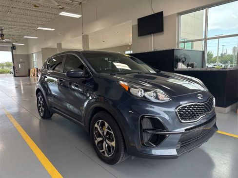 Used 2021 Kia Sportage LX FWD image 2