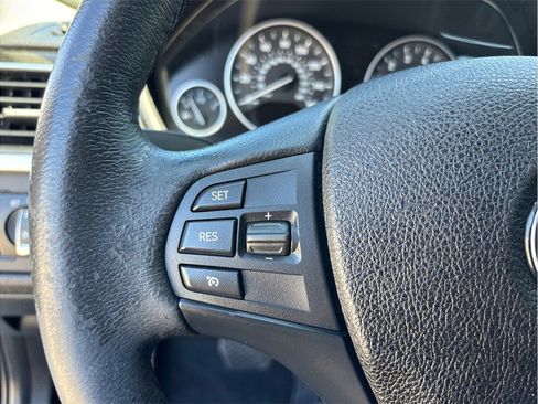 Used 2018 BMW 320i Sedan RWD image 19