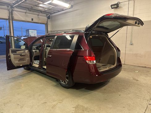 Used 2015 Honda Odyssey EX-L image 12