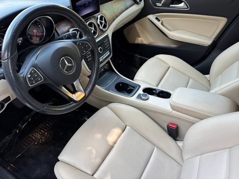 Certified 2019 Mercedes-Benz GLA 250 image 9