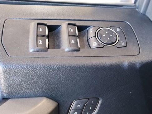 Used 2019 Ford F150 Raptor w/ Equipment Group 802A Luxury AWD/4WD image 16