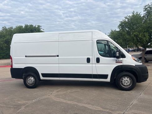 Used 2022 RAM ProMaster 2500 FWD image 4