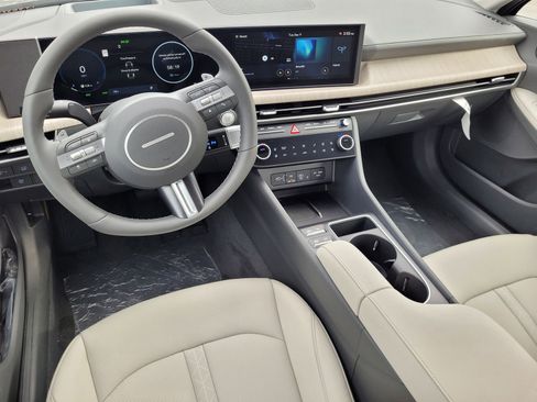 New 2025 Hyundai Sonata Limited image 7