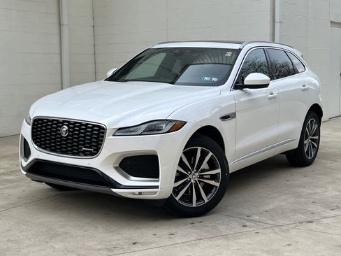 Used 2025 Jaguar F-PACE R-Dynamic S image 1