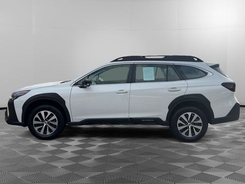 Certified 2024 Subaru Outback image 4