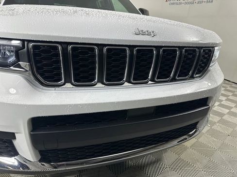 New 2025 Jeep Grand Cherokee L Laredo w/ Luxury Tech Group I image 5