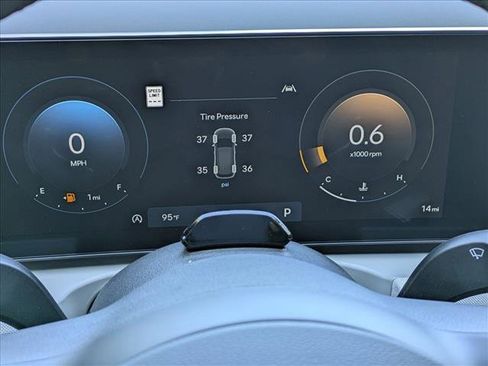 New 2026 Hyundai Tucson Limited image 11