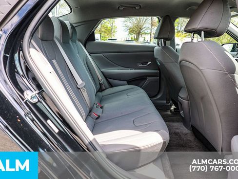 Used 2025 Hyundai Elantra Sport image 22