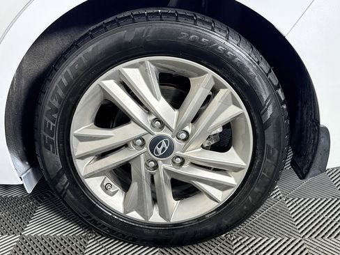 Used 2019 Hyundai Elantra Value Edition FWD image 36