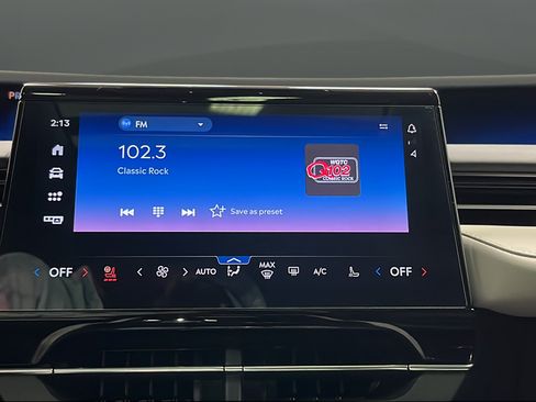Used 2025 Lincoln Nautilus Premier w/ Equipment Group 102A AWD/4WD image 38