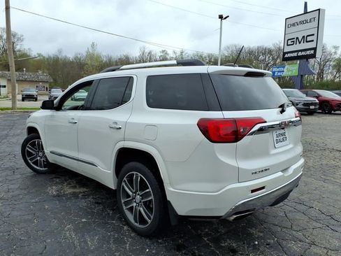 Used 2019 GMC Acadia Denali w/ Technology Package AWD/4WD image 10