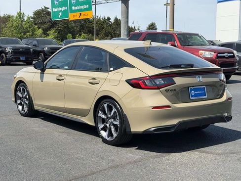 Used 2026 Honda Civic Sport Touring image 3