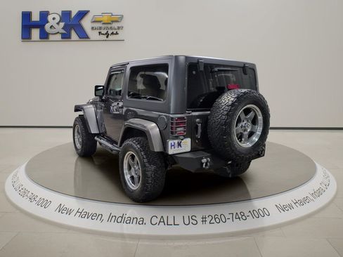 Used 2016 Jeep Wrangler Sport AWD/4WD image 4
