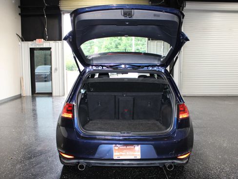 Used 2015 Volkswagen GTI SE FWD image 31