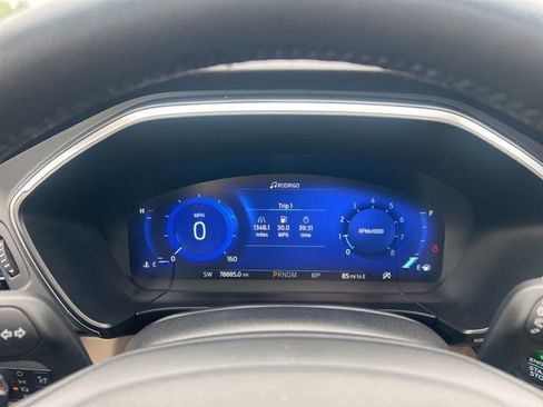 Used 2020 Ford Escape Titanium w/ Titanium Premium Package 2.0 AWD/4WD image 23