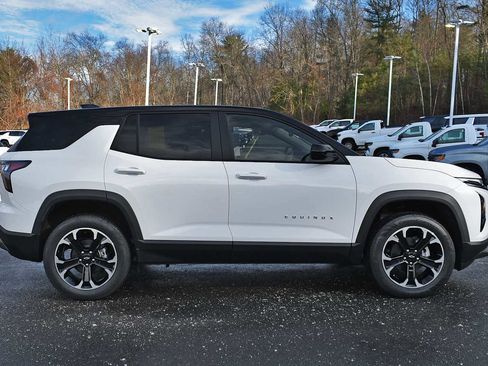 New 2026 Chevrolet Equinox LT image 6