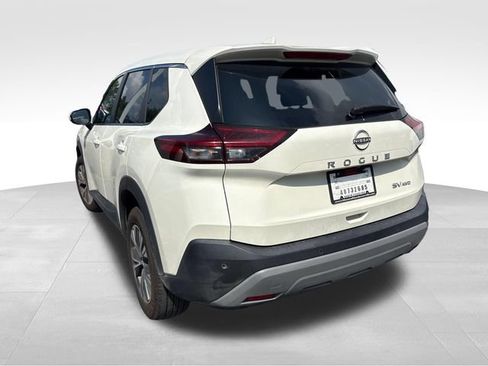 Used 2023 Nissan Rogue SV AWD/4WD image 5