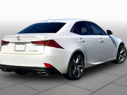 Used 2019 Lexus IS 300 AWD image 12