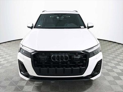 Certified 2025 Audi Q7 2.0T Premium Plus w/ Premium Plus Package image 2