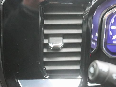 Used 2024 Chevrolet Silverado 2500 High Country w/ Technology Package image 54