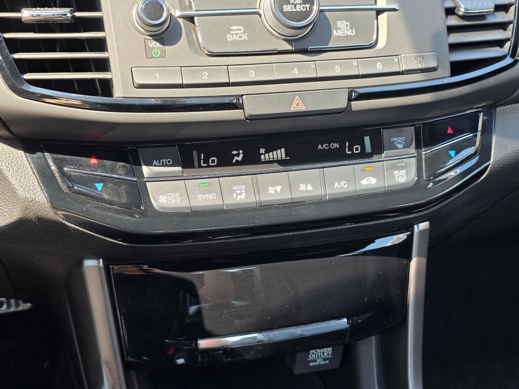 Used 2017 Honda Accord Sport Special Edition image 24