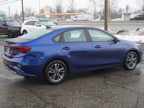 Used 2023 Kia Forte LXS w/ LXS Technology Package image 8