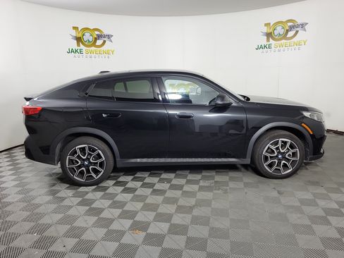 Used 2026 BMW X2 xDrive28i AWD/4WD image 4