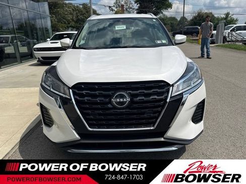 Used 2022 Nissan Kicks SV FWD image 10