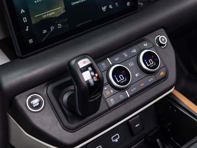 Used 2023 Land Rover Defender 110 S AWD/4WD image 29