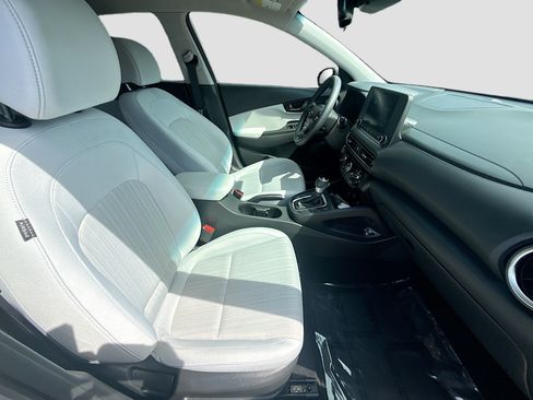 Used 2023 Hyundai Kona SEL FWD image 28